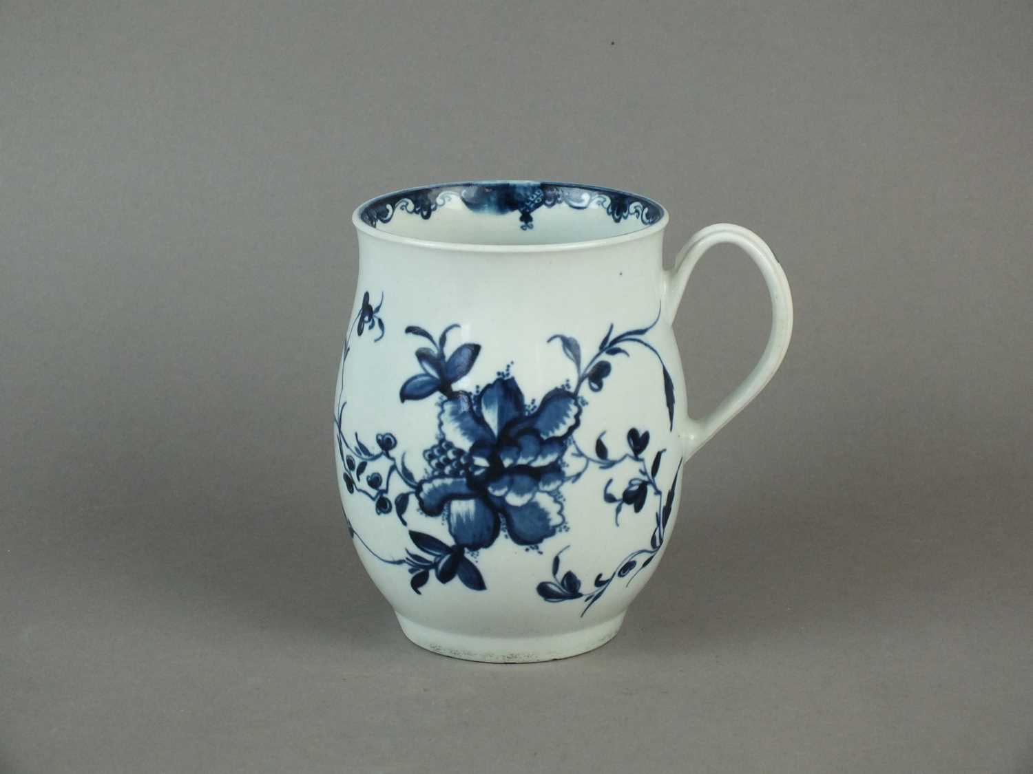 Lot 268 - Worcester 'Mansfield' mug, circa 1760