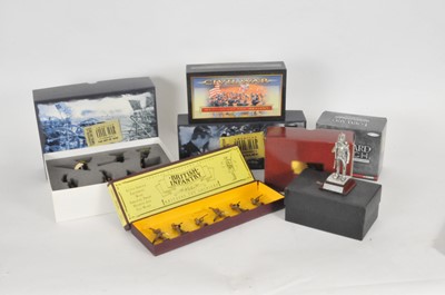 Lot 578 - A collection of boxed figures to include four...