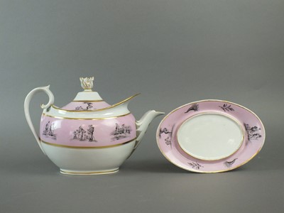 Lot 199 - Flight Barr and Barr teapot, cover and stand