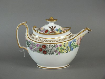 Lot 205 - John Rose Coalport teapot and cover, circa 1805