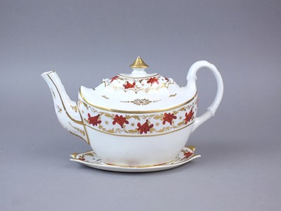 Lot 325 - A Pinxton teapot, cover and stand