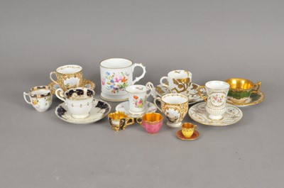Lot 271 - A group of Coalport tea and coffeewares, late 19th/early 20th century