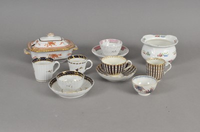 Lot 273 - A mixed group of Caughley and Coalport