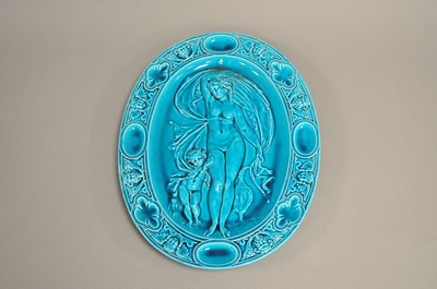 Lot 287 - Minton majolica platter, blue earthenware 'Willow' pattern dinnerwares, further ceramics