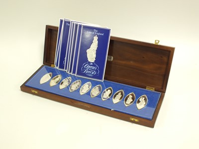 Lot 344 - A cased set of 'The Queen's Beasts' presentation medallions