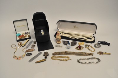Lot 398 - A collection of various pieces of costume jewellery