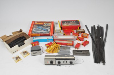 Lot 281 - A large mixed quantity of 00 gauge model...