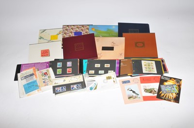 Lot 197 - A collection of stamp albums and stock books