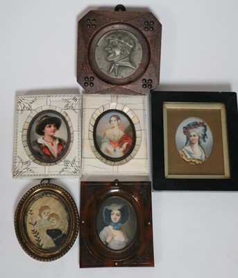 Lot 723 - Collection of Miniatures