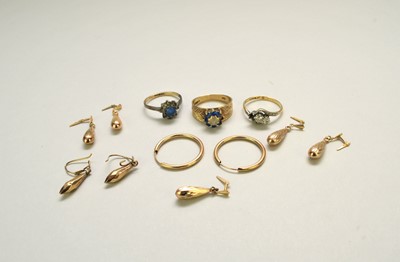 Lot 118 - A small collection of jewellery