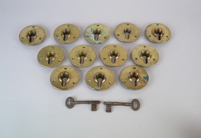 Lot 271 - A selection of 19 various cast brass door...
