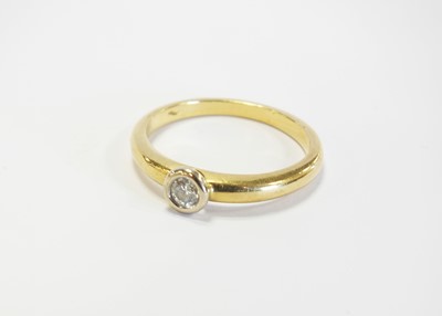Lot 129 - A single stone diamond ring