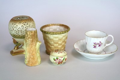 Lot 174 - Group of Royal Worcester and a late 18th century Worcester teacup and saucer