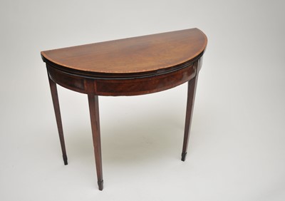 Lot 335 - A George III satinwood cross-banded, mahogany,...