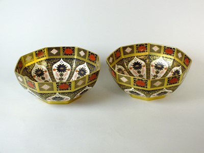 Lot 291 - A pair of large Royal Crown Derby imari octagonal bowls