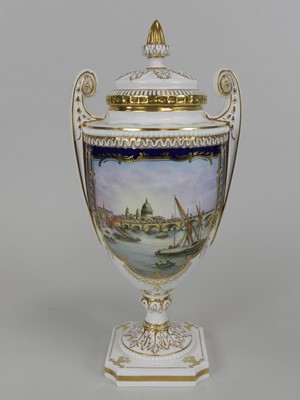 Lot 249 - Royal Worcester 'St . Paul's London' vase and cover