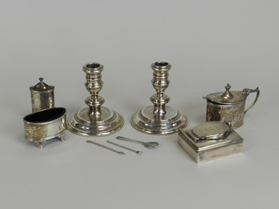 Lot 88 - A small collection of silver