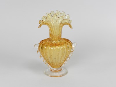 Lot 263 - A collection of 19th/20th century glass