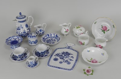 Lot 200 - A Meissen bachelor set, 20th century, painted...