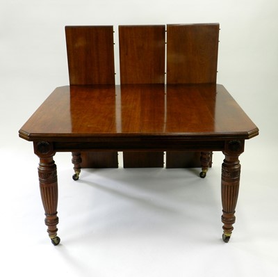 Lot 555 - An Edwardian mahogany, telescopic action,...