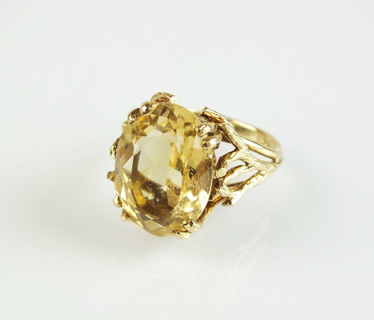 Lot 89 - A single stone citrine dress ring