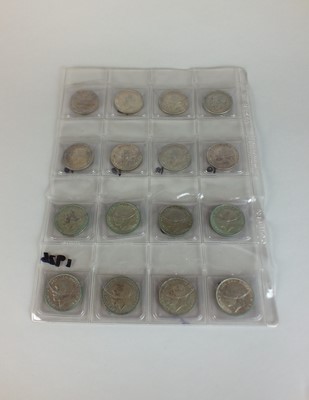 Lot 42 - A collection of sixteen George V half crowns