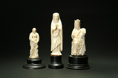 Lot 368 - Three Continental carved ivory figures of the Madonna, 19th century