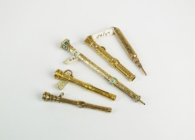 Lot 40 - A collection of yellow metal and gilt metal retractable pencils