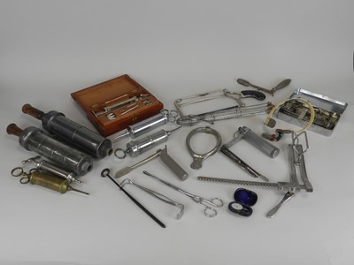 Lot 259 - A large collection of medical equipment, early...