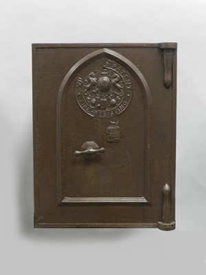 Lot 432 - A Milners patent fireproof safe, circa 1900,...