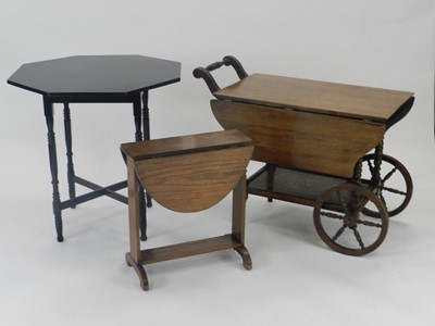 Lot 436 - An Edwardian oak drop-leaf trolley table and...