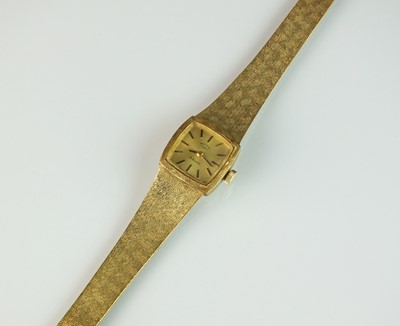 Lot 59 - A lady's 9ct gold Rotary bracelet wristwatch