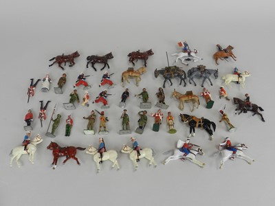 Lot 367 - A quantity of mixed lead model soldiers,...