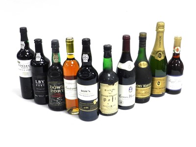 Lot 252 - A collection of port and other wines