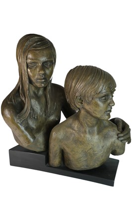 Lot 149 - Francis Roe (British 20th Century) Sculpture of Two Children