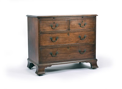 Lot 440 - A George III mahogany chest of drawers