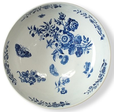 Lot 40 - Worcester 'Three Flowers and Butterfly' bowl
