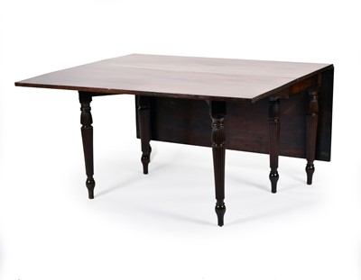 Lot 443 - A good Regency solid mahogany gateleg table