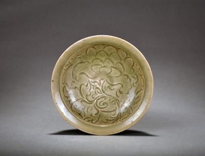 Lot 291 - A Chinese Longquan celadon bowl, Ming Dynasty