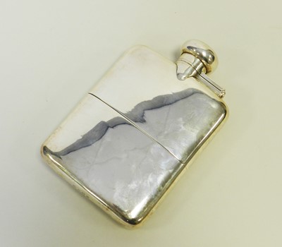 Lot 8 - A George V silver hip flask