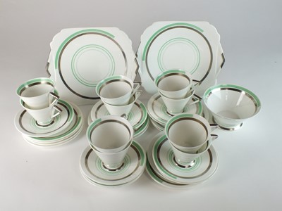 Lot 264 - A Shelley 'Eve' shaped tea service, pattern 12133