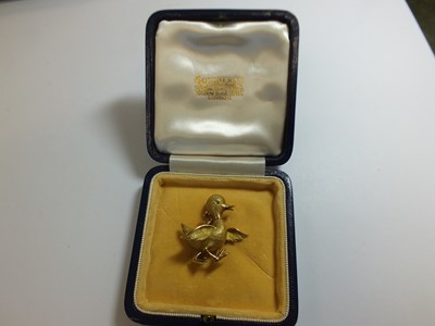 Lot 36 - An 18ct gold novelty brooch in the form of a duck by Boucheron