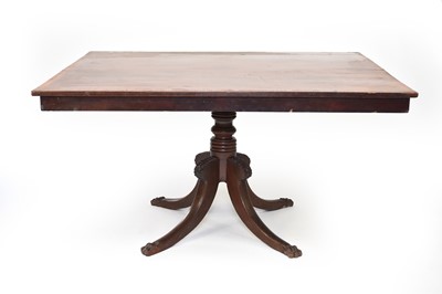 Lot 603 - An Edwardian inlaid tilt-top breakfast table