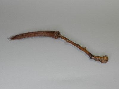 Lot 248 - A Chinese rootwood fly whisk, 19th century