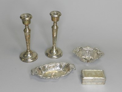 Lot 155 - A small collection of silver
