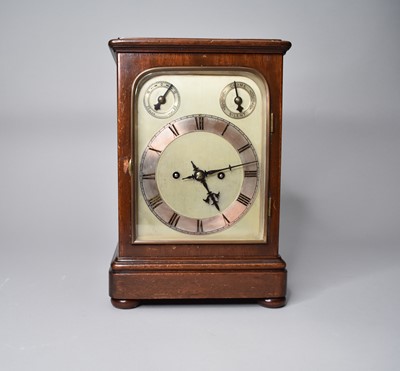 Lot 161 - An early 20th century mahogany mantel clock