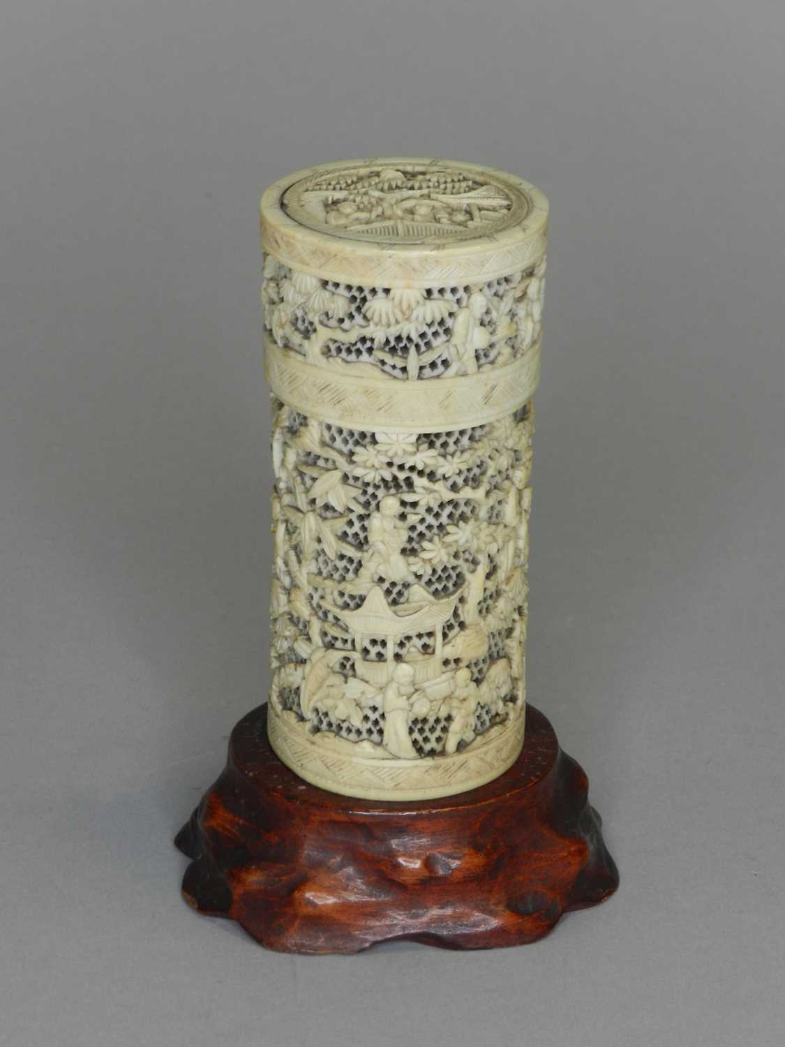 Lot 247 - A Chinese Canton carved ivory box and a shell diorama