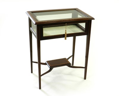 Lot 347 - An Edwardian inlaid mahogany bijouterie table