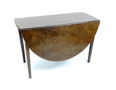 Lot 353 - An 18th century oak oval gateleg table