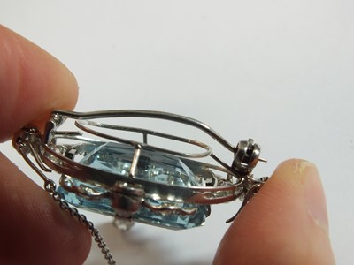 Lot 134 - A Belle Epoque aquamarine and diamond pendant/brooch